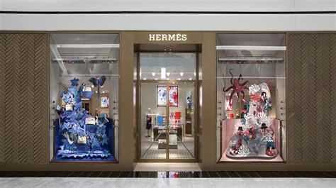 hermes opening hours